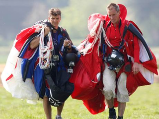Illustration for article titled Help Complete This Documentary About Skydiving Without A Parachute